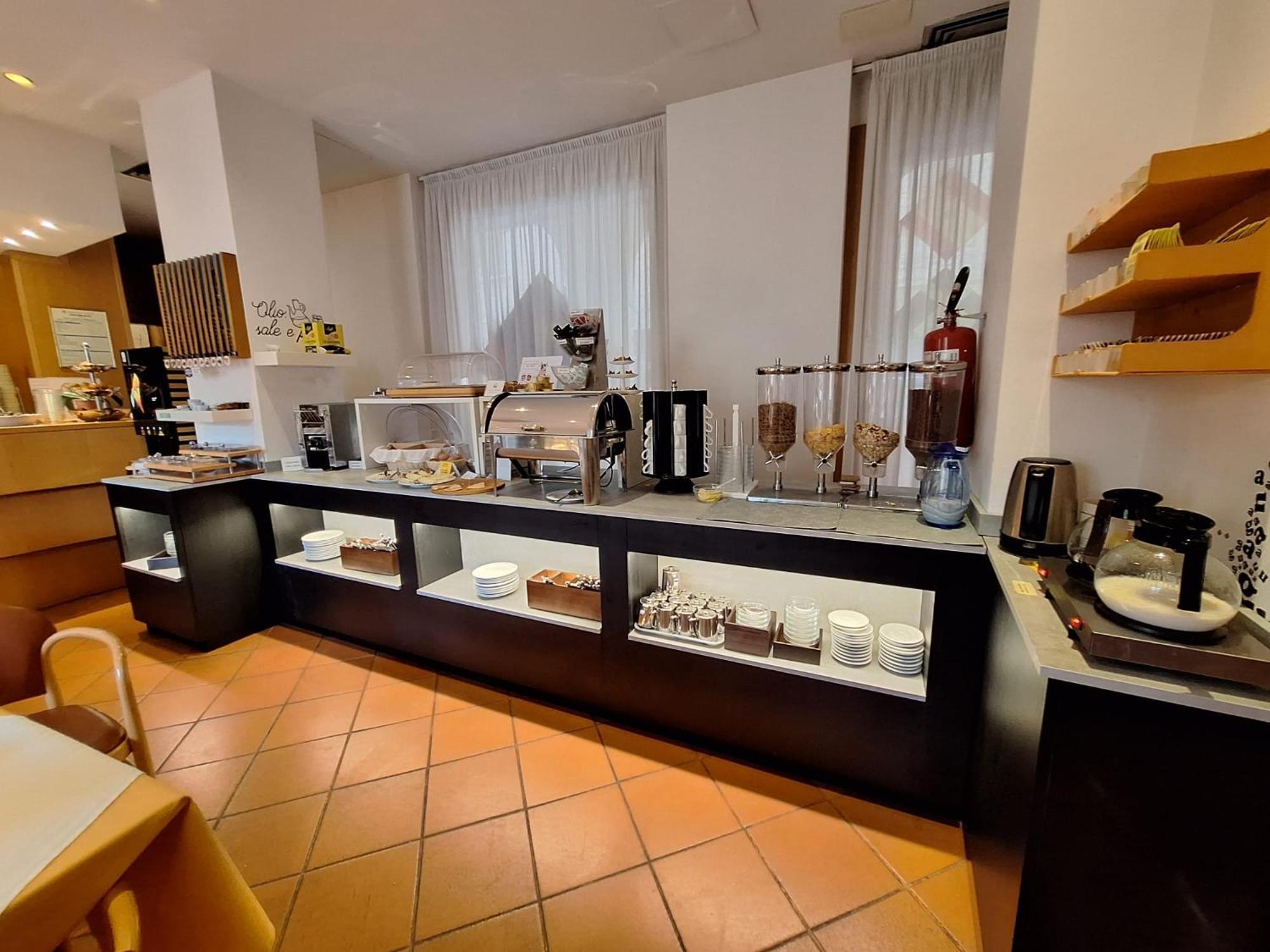 Albergo Italia Урбіно Екстер'єр фото