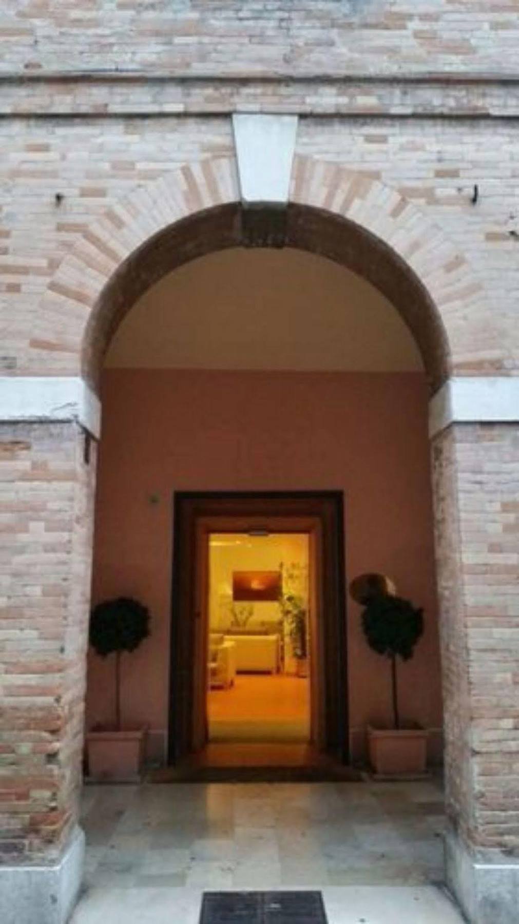 Albergo Italia Урбіно Екстер'єр фото